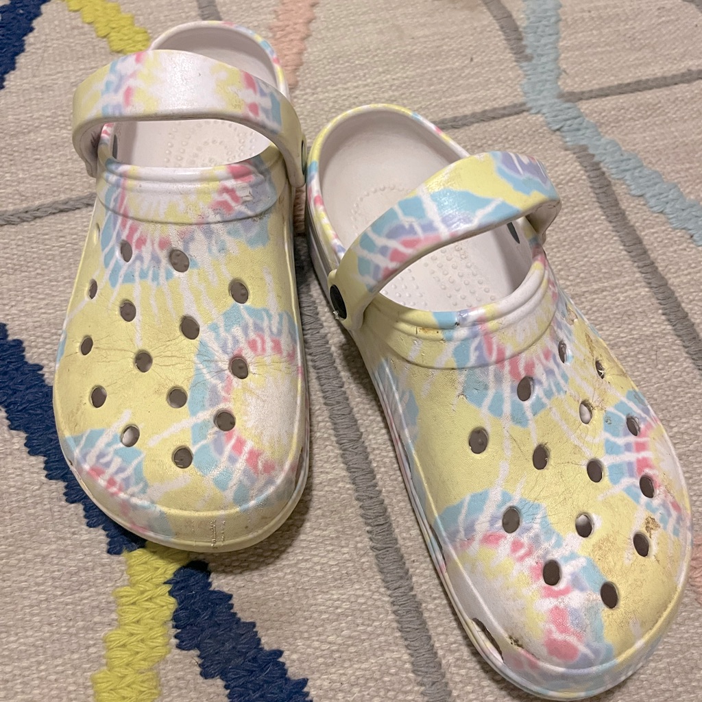 Rainbow Qrocs